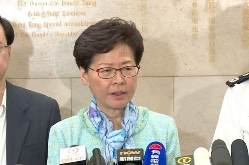 特首強烈譴責示威者暴力行為 特首強烈譴責示威者暴力行為