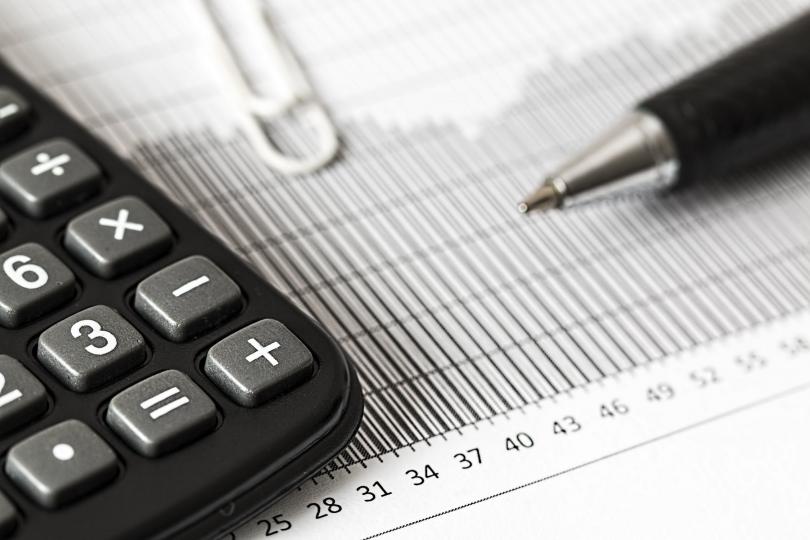 【財經焦點】9月零售再挫18.3% 連跌8個月Q4 或現裁員倒閉潮 | 香港商報 【財經焦點】9月零售再挫18.3% 連跌8個月Q4 或現裁員倒閉潮 | 香港商報