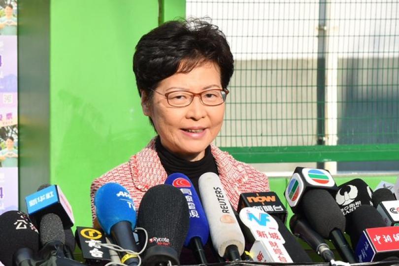 特首:政府加強與區議會合作 特首:政府加強與區議會合作