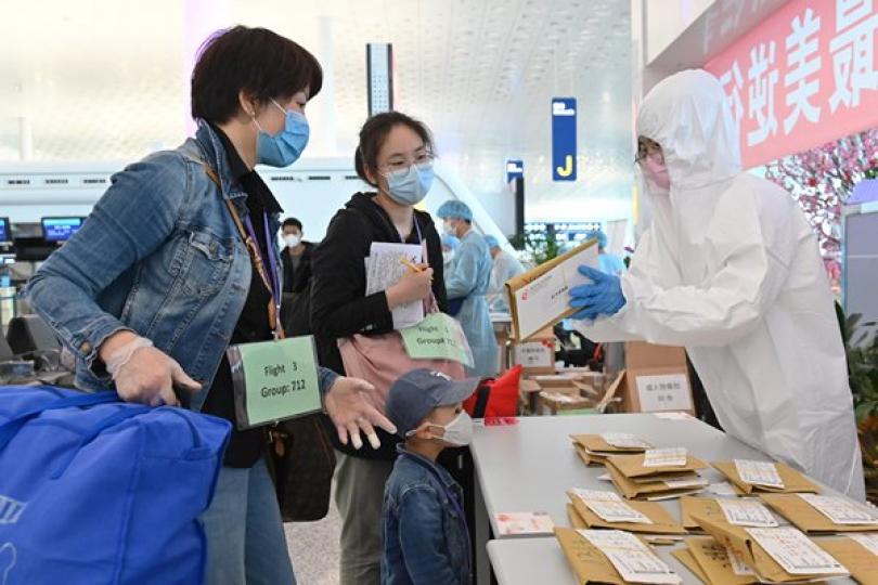 滯鄂港人回港須接受家居檢疫 滯鄂港人回港須接受家居檢疫
