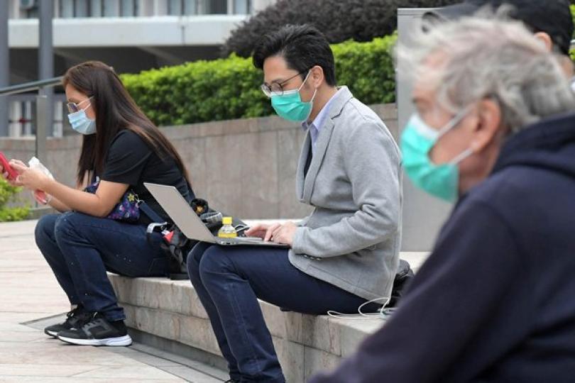 特首:為抗疫禁四人以上聚集 特首:為抗疫禁四人以上聚集