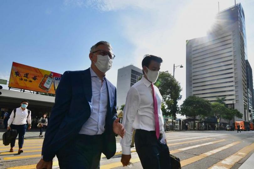 抗疫百日 曙光漸露 抗疫百日 曙光漸露