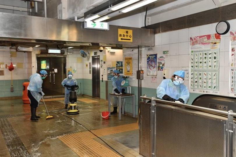 食環署加強街巿清潔防疫措施 食環署加強街巿清潔防疫措施