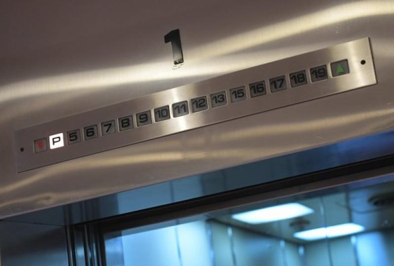 升降機從業員獲安排免費病毒檢測