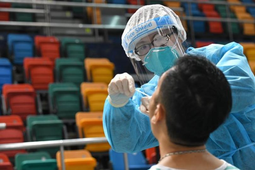 特首籲公眾積極參與社區檢測 特首籲公眾積極參與社區檢測