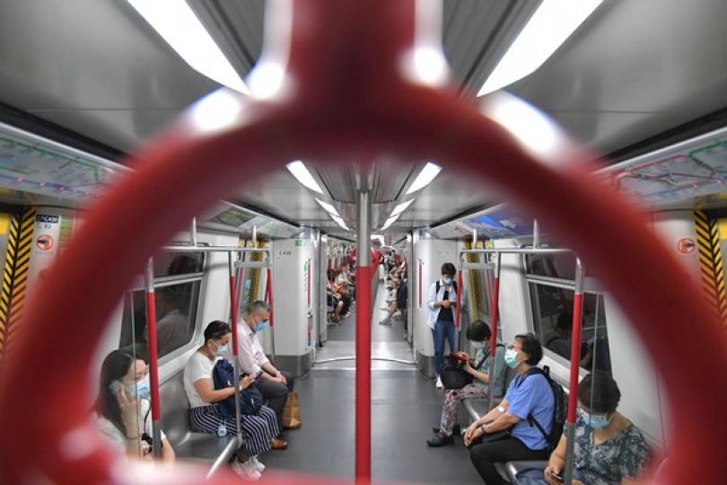 政府維持現行社交距離措施 政府維持現行社交距離措施