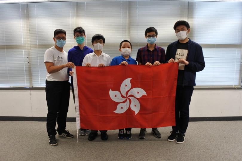 成績優異:  香港學生（左起）梁譽曦、游証恩、謝昶豪、徐子豐、朱卓熹和陳祉軒在中國數學奧林匹克奪得一金四銀一銅。