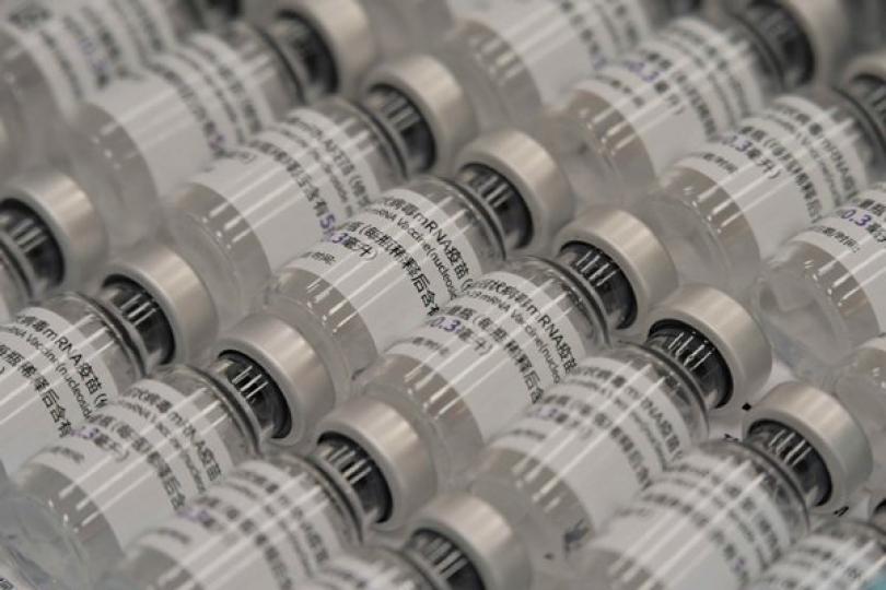 新一批63萬劑復必泰疫苗抵港