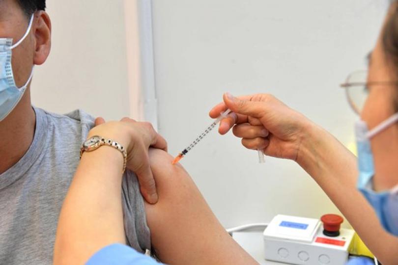 8月5日新冠疫苗累計接種逾598萬劑
