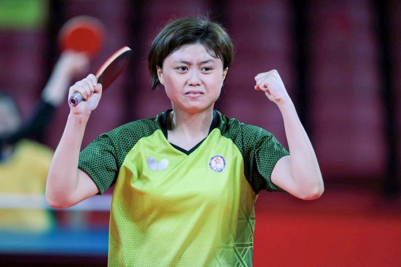 一鳴驚人: 首次出戰殘疾人奧運會的王婷莛在乒乓球女子TT11級別單打賽事中為香港贏得銅牌。(香港殘疾人奧委會暨傷殘人士體育協會提供相片) 一鳴驚人: 首次出戰殘疾人奧運會的王婷莛在乒乓球女子TT11級別單打賽事中為香港贏得銅牌。(香港殘疾人奧委會暨傷殘人士體育協會提供相片)