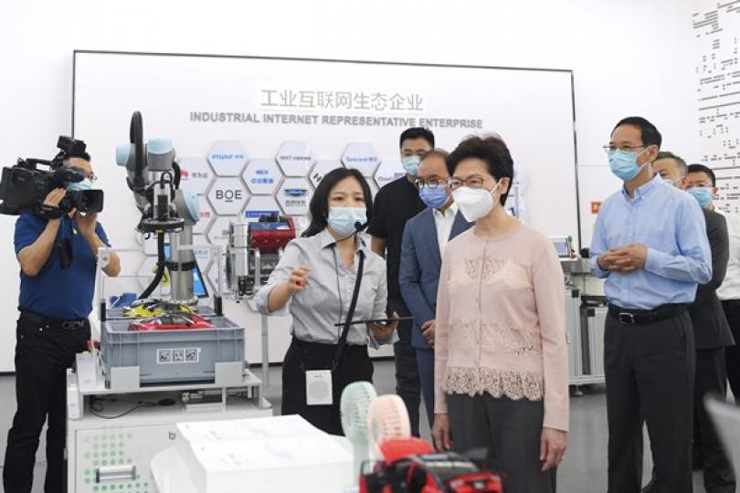 林鄭月娥了解重慶最新發展