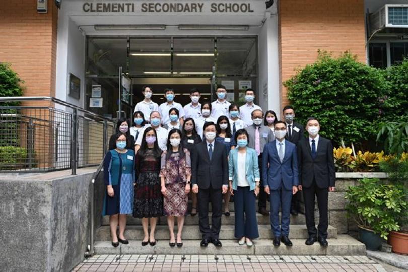 李家超訪校了解國安國民教育工作 李家超訪校了解國安國民教育工作