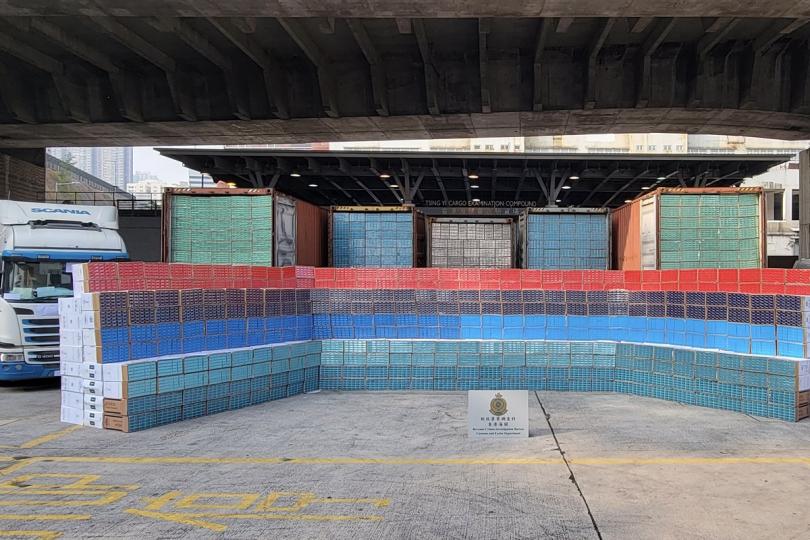 打擊私煙:  海關在行動中檢獲約4,700萬支懷疑私煙，估計市值約1.3億元。