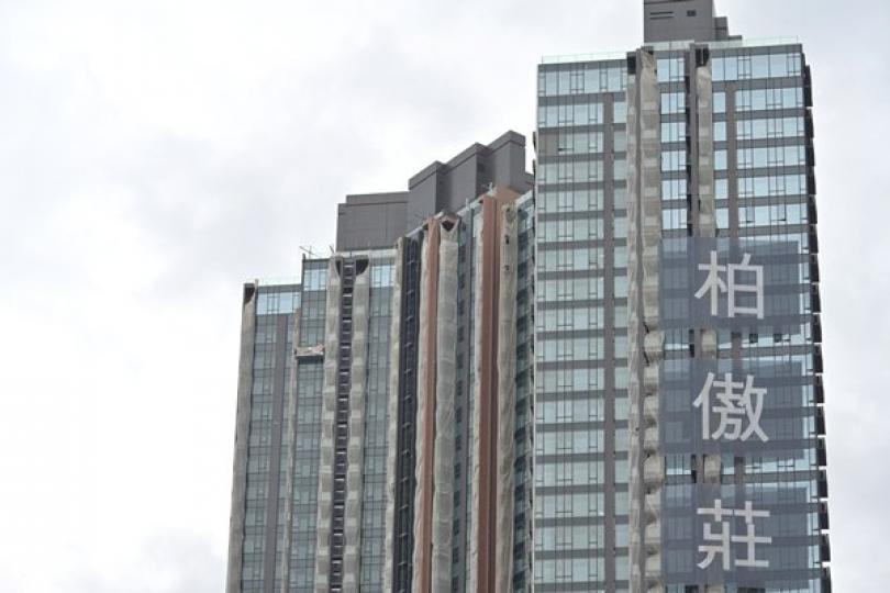 柏傲莊五大廈混凝土強度測試完成