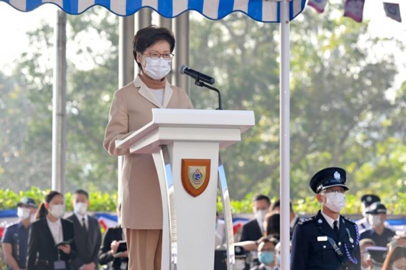 特首檢閱入境處結業學員