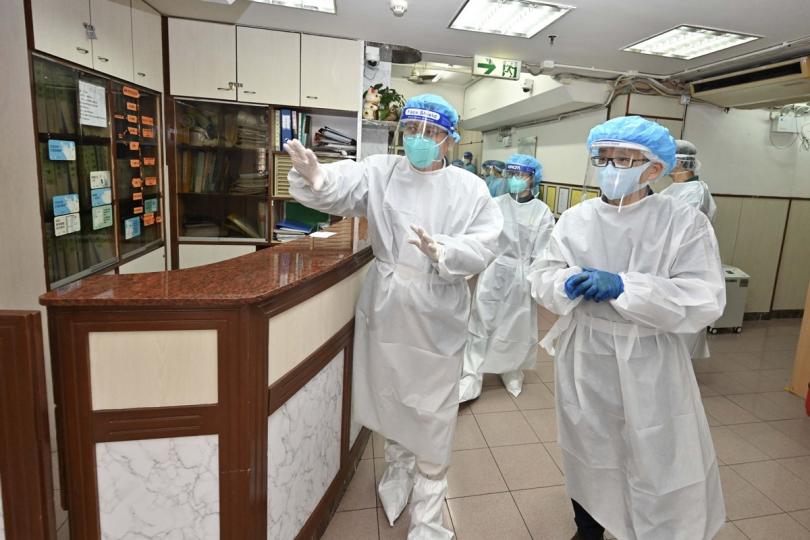 感染控制:  內地疫情防控專家到葵涌視察兩間安老院和一間殘疾人士院舍。