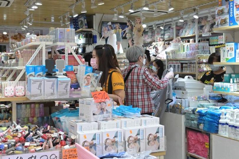 經濟逐步回穩 防範外圍風險