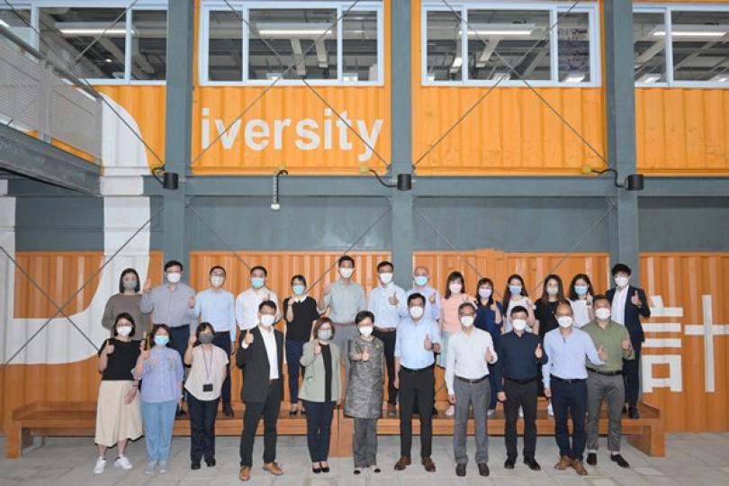 特首訪觀塘了解起動九龍東計劃 特首訪觀塘了解起動九龍東計劃