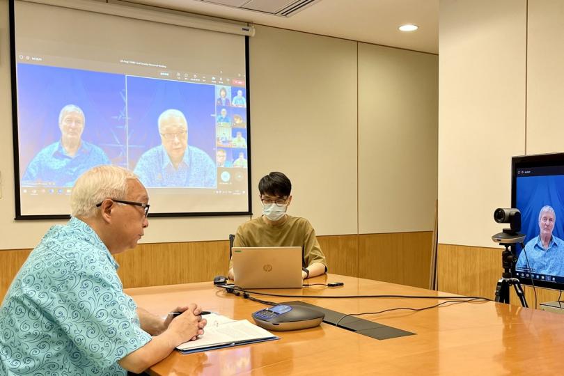 糧食安全: 第七屆亞太區經濟合作組織糧食安全部長級會議以視像方式舉行,謝展寰(左)在會議中發言。 糧食安全: 第七屆亞太區經濟合作組織糧食安全部長級會議以視像方式舉行,謝展寰(左)在會議中發言。