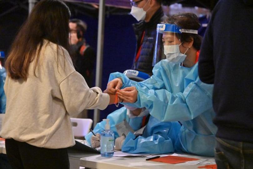 滙景花園11座兩人違強檢公告 滙景花園11座兩人違強檢公告