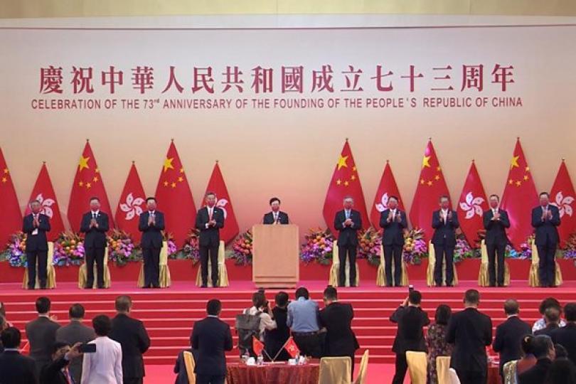 祖國作堅強後盾 香港遇強越強 祖國作堅強後盾 香港遇強越強