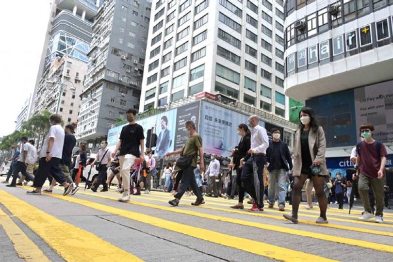 10月4日新冠患者增逾三千人 10月4日新冠患者增逾三千人