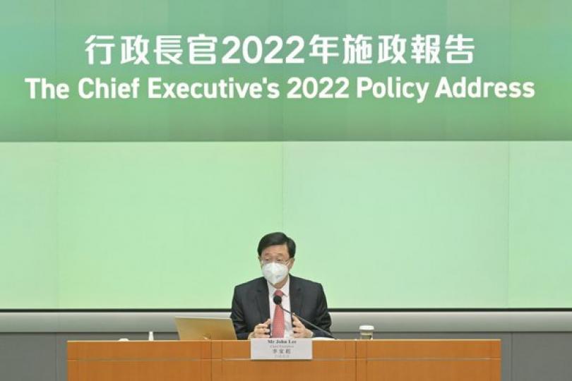 特首:簡約公屋助滿足上樓需求 特首:簡約公屋助滿足上樓需求