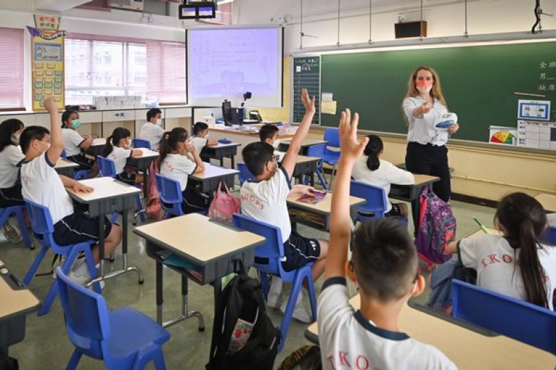 教師專業操守指引年底前推出 教師專業操守指引年底前推出