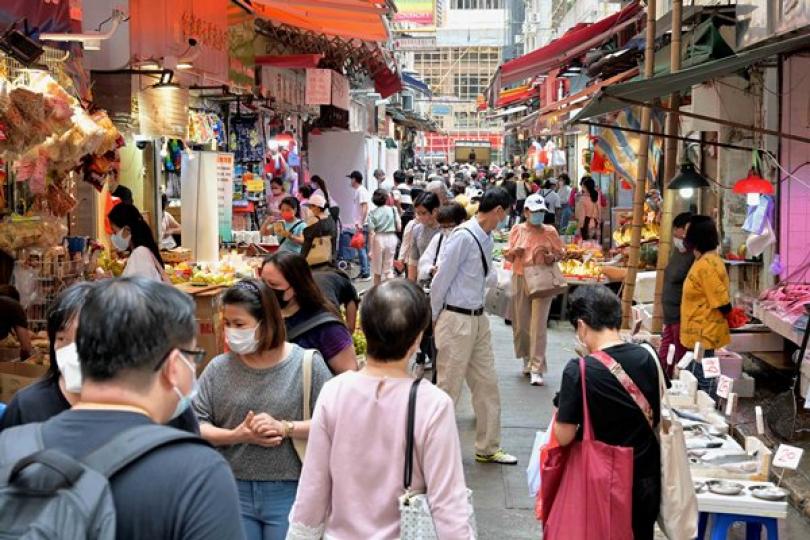 10月25日本港錄四千七宗新冠個案 10月25日本港錄四千七宗新冠個案