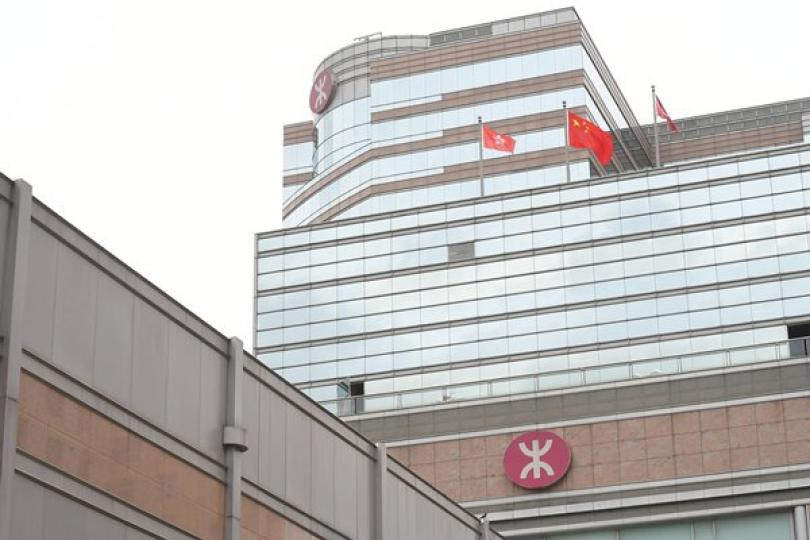 港鐵周三須提交車門脫落初步報告 港鐵周三須提交車門脫落初步報告