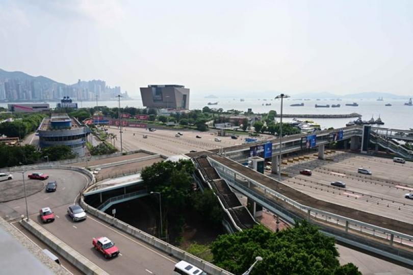 政府擬明年調整過海隧道收費 政府擬明年調整過海隧道收費
