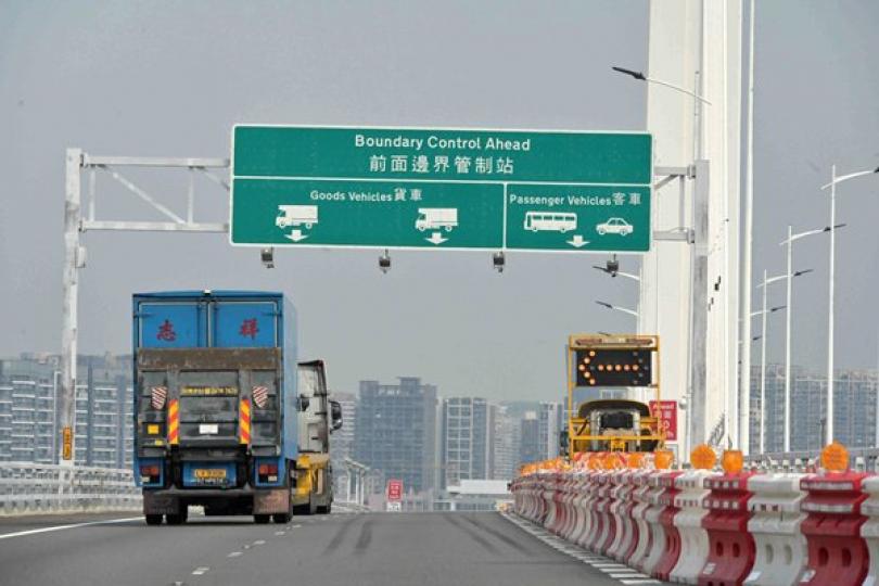跨境貨車司機將可點對點提貨交貨 跨境貨車司機將可點對點提貨交貨