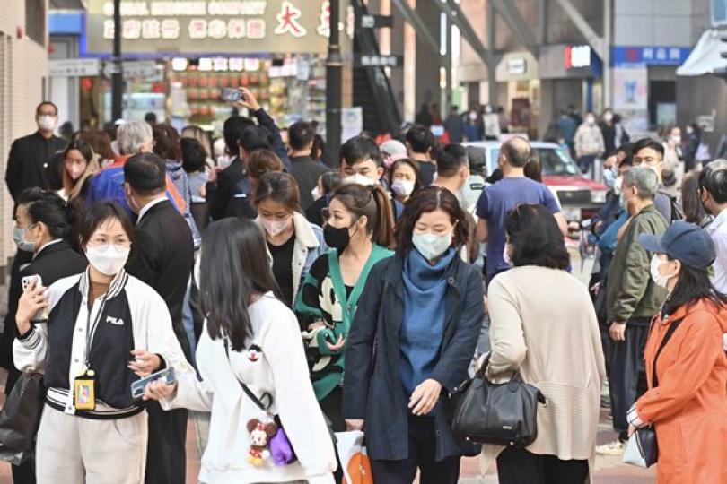 12月12日本港增逾萬四宗新冠個案 12月12日本港增逾萬四宗新冠個案