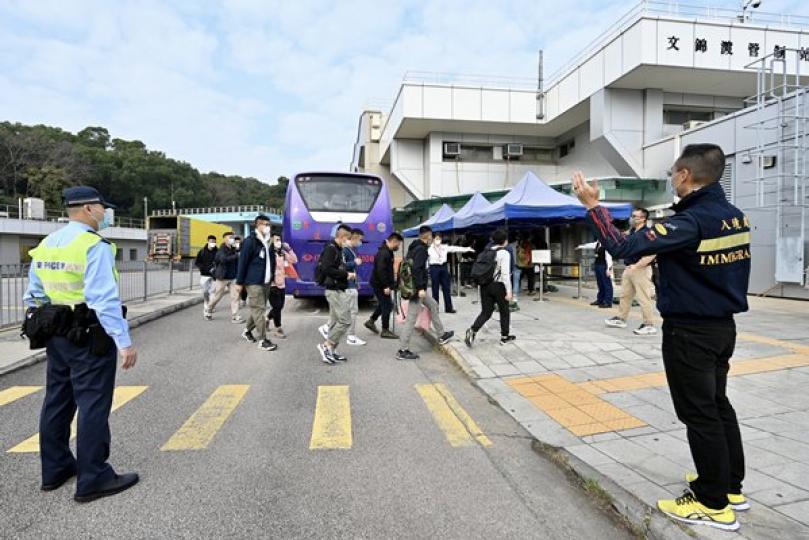 多部門於陸路口岸進行通關演練 多部門於陸路口岸進行通關演練