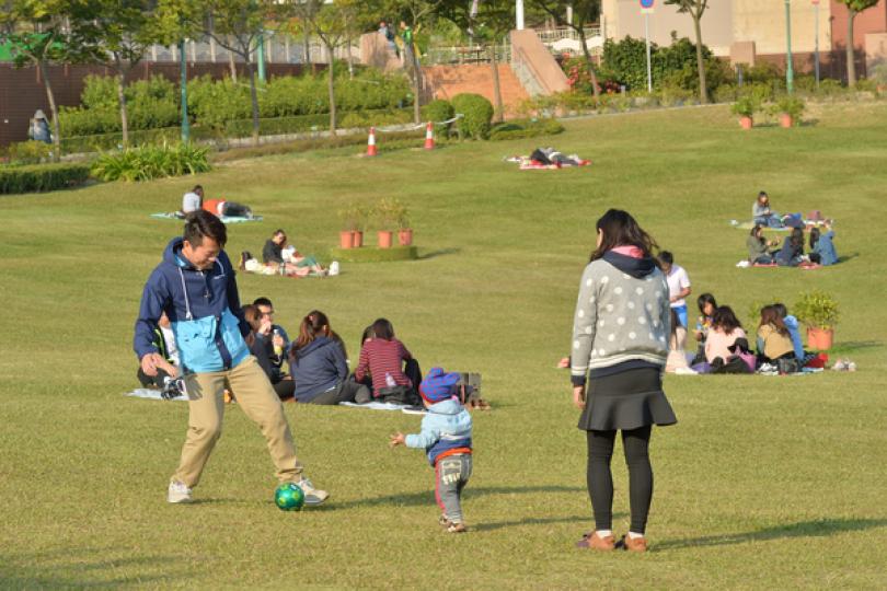 稅務寬免法案月中呈立會 稅務寬免法案月中呈立會