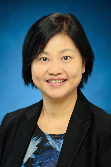新職務:  保安局副秘書長翁佩雯6月6日出任香港駐歐洲聯盟特派代表。