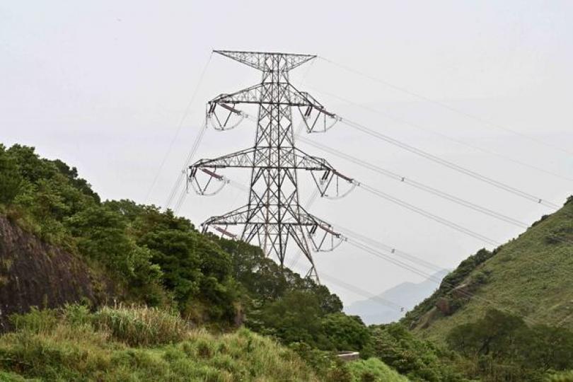 政府對兩電中期檢討持開放態度 政府對兩電中期檢討持開放態度