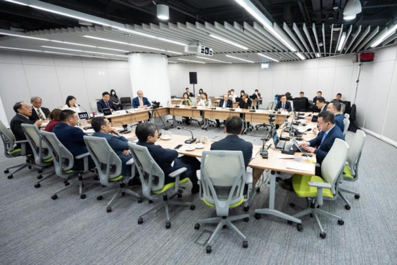 特首政策組專家組舉行首次會議 特首政策組專家組舉行首次會議