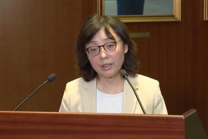 政府高度關注大廈再有石屎掉落 政府高度關注大廈再有石屎掉落