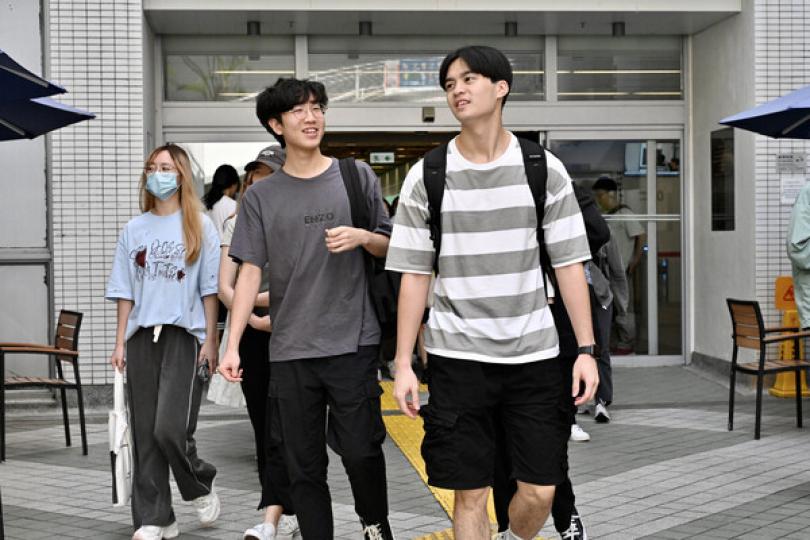 青發會舉行第14次會議