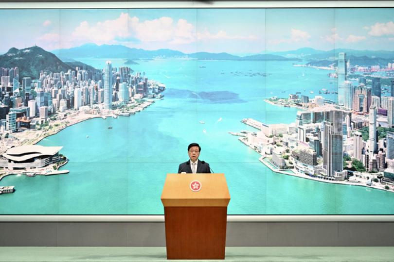 李家超:新一屆區議會務實為民生 李家超:新一屆區議會務實為民生