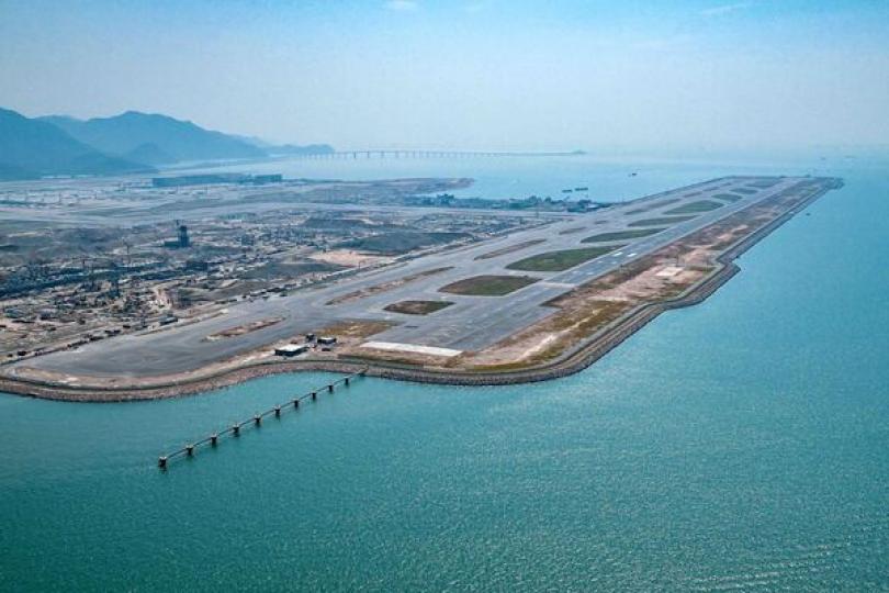 機管局目標年內完成三跑道系統 機管局目標年內完成三跑道系統