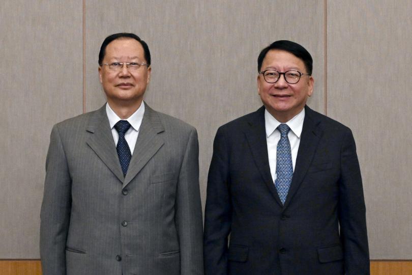 湘港合作: 陳國基(右)與毛偉明會面,就深化湘港合作交流意見。 湘港合作: 陳國基(右)與毛偉明會面,就深化湘港合作交流意見。