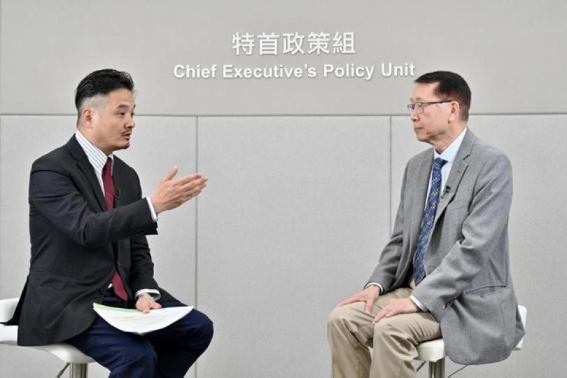 專家聚首 廣納良言 專家聚首 廣納良言