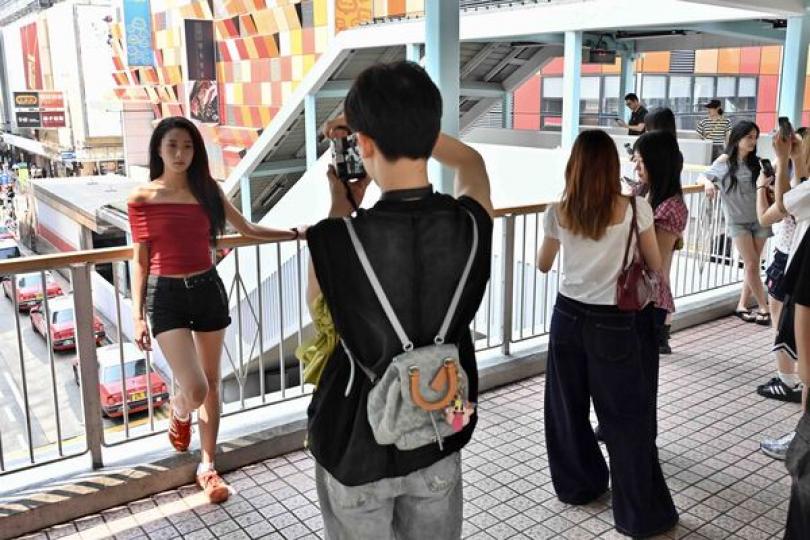 盛事不斷 訪港旅客人數持續上升 盛事不斷 訪港旅客人數持續上升