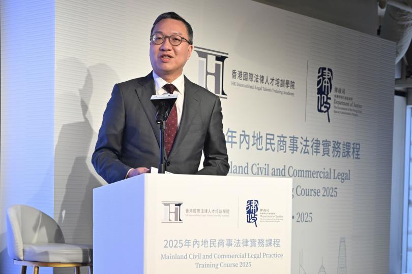 職業發展:  林定國在課程開班儀式致辭。