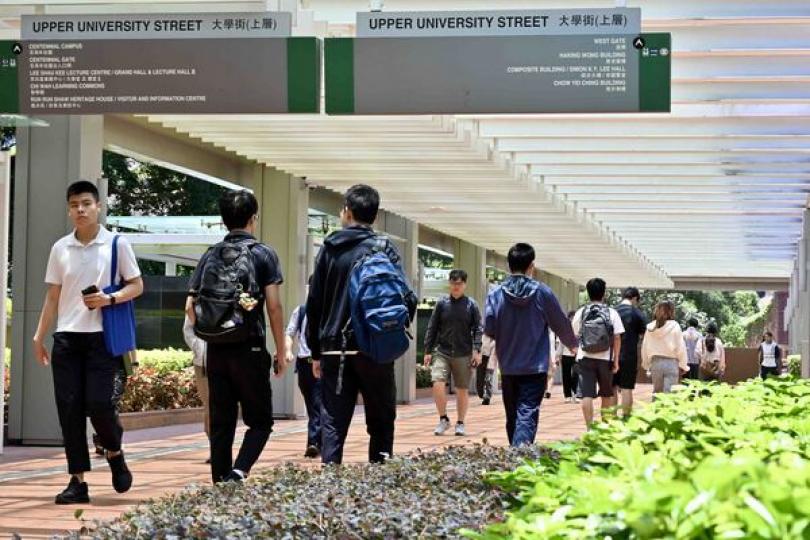 335名學生經直接錄取升讀大學 335名學生經直接錄取升讀大學