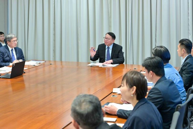 充分準備: 陳國基主持應對颱風跨部門督導委員會會議。 充分準備: 陳國基主持應對颱風跨部門督導委員會會議。