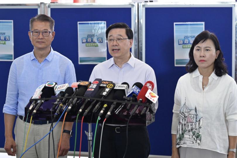 特首相信的士車隊會做得更好