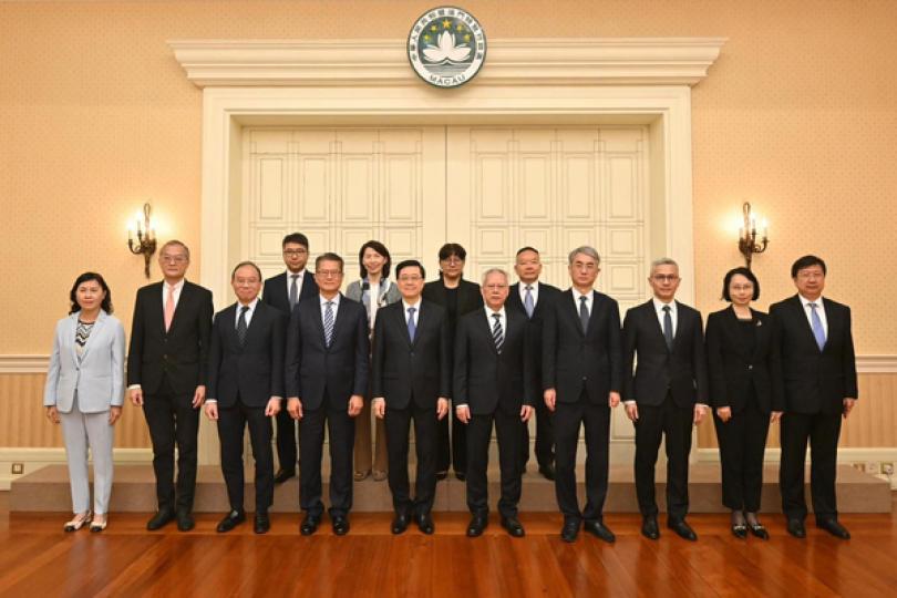 李家超率團訪問澳門 李家超率團訪問澳門